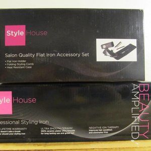 In Style Flat Iron and Accessories NWT